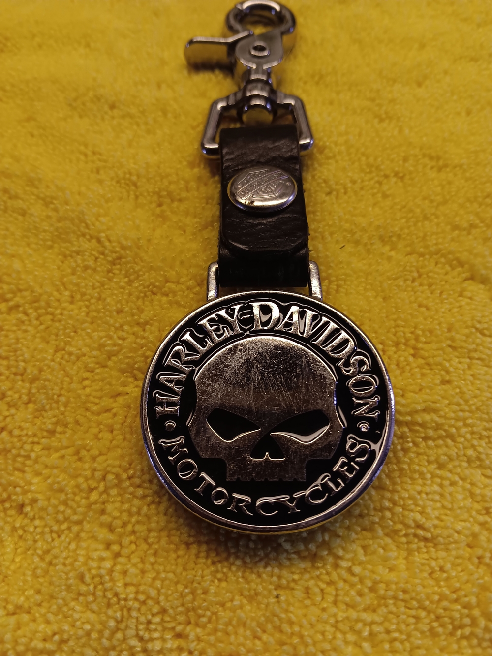 Harley-Davidson Black Skull Keychain - Men's Accessory